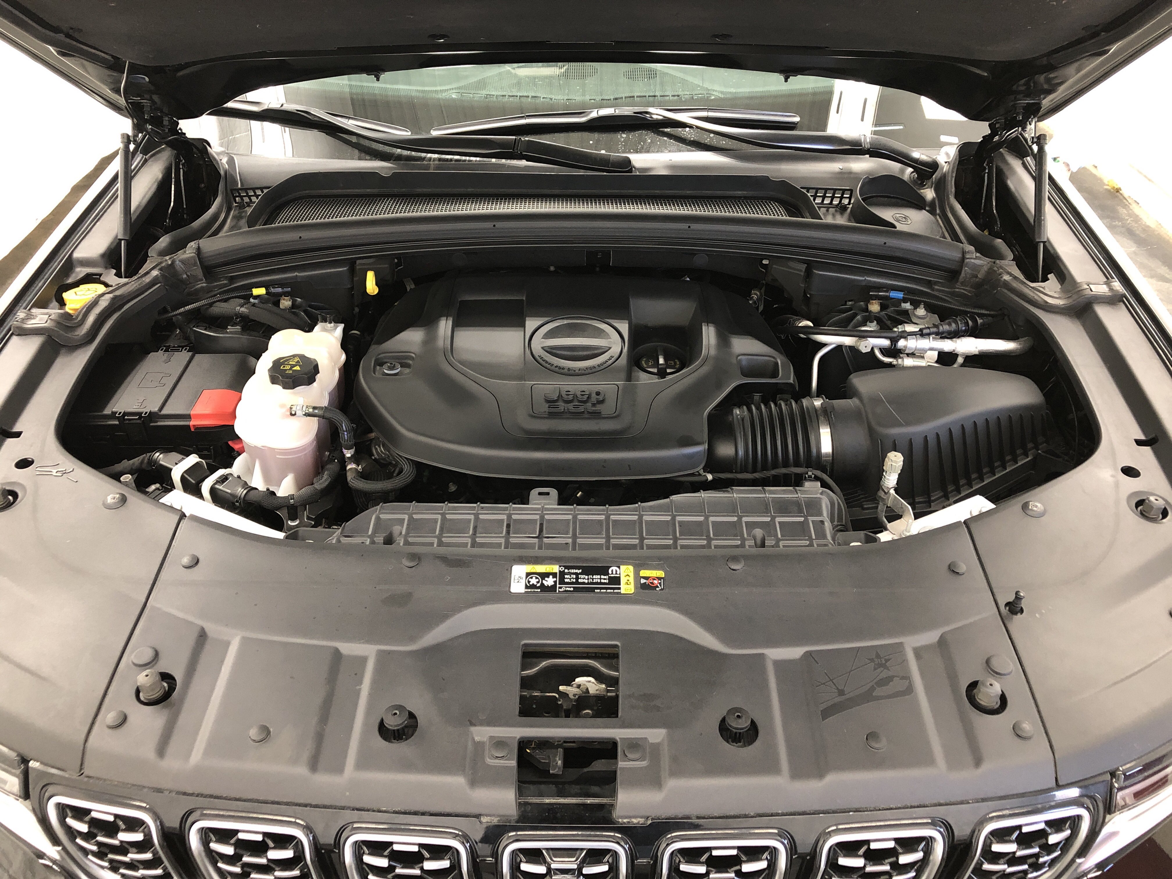 Certified 2024 Jeep Grand Cherokee Summit AWD/4WD image 8