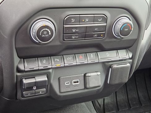 Used 2024 Chevrolet Silverado 2500 Custom w/ Custom Value Package image 25