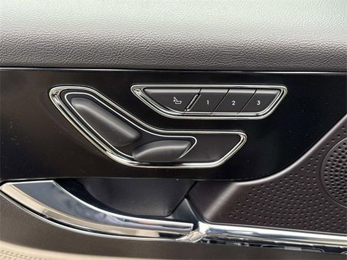 New 2026 Lincoln Corsair Premiere image 21