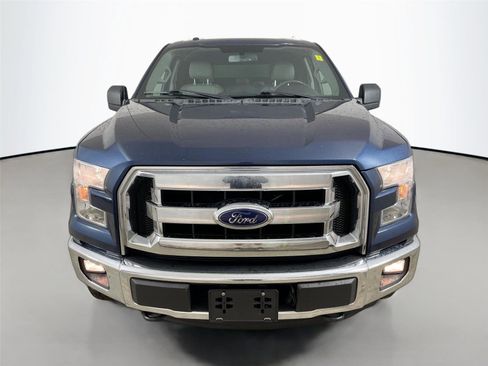 Used 2015 Ford F150 XLT w/ Equipment Group 301A Mid AWD/4WD image 3
