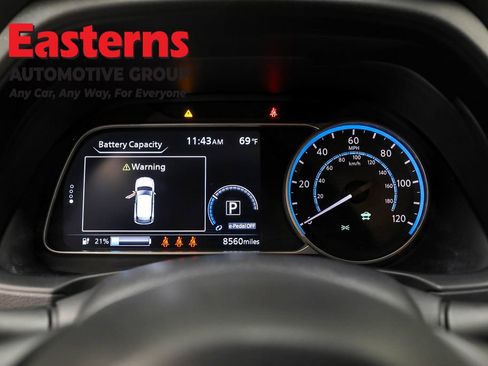 Used 2023 Nissan Leaf S image 18