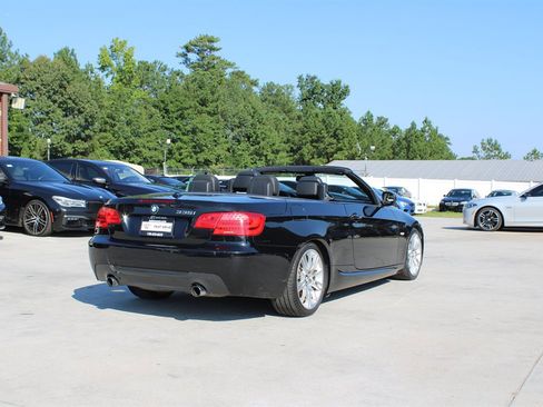 Used 2013 BMW 335i Convertible image 12