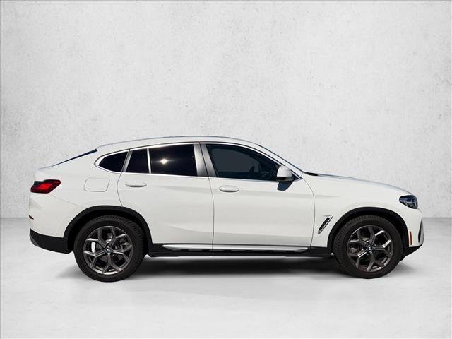 Used 2022 BMW X4 xDrive30i w/ Convenience Package AWD/4WD image 4