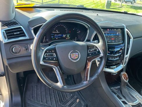 Used 2015 Cadillac SRX Luxury w/ Driver Awareness Package FWD image 11
