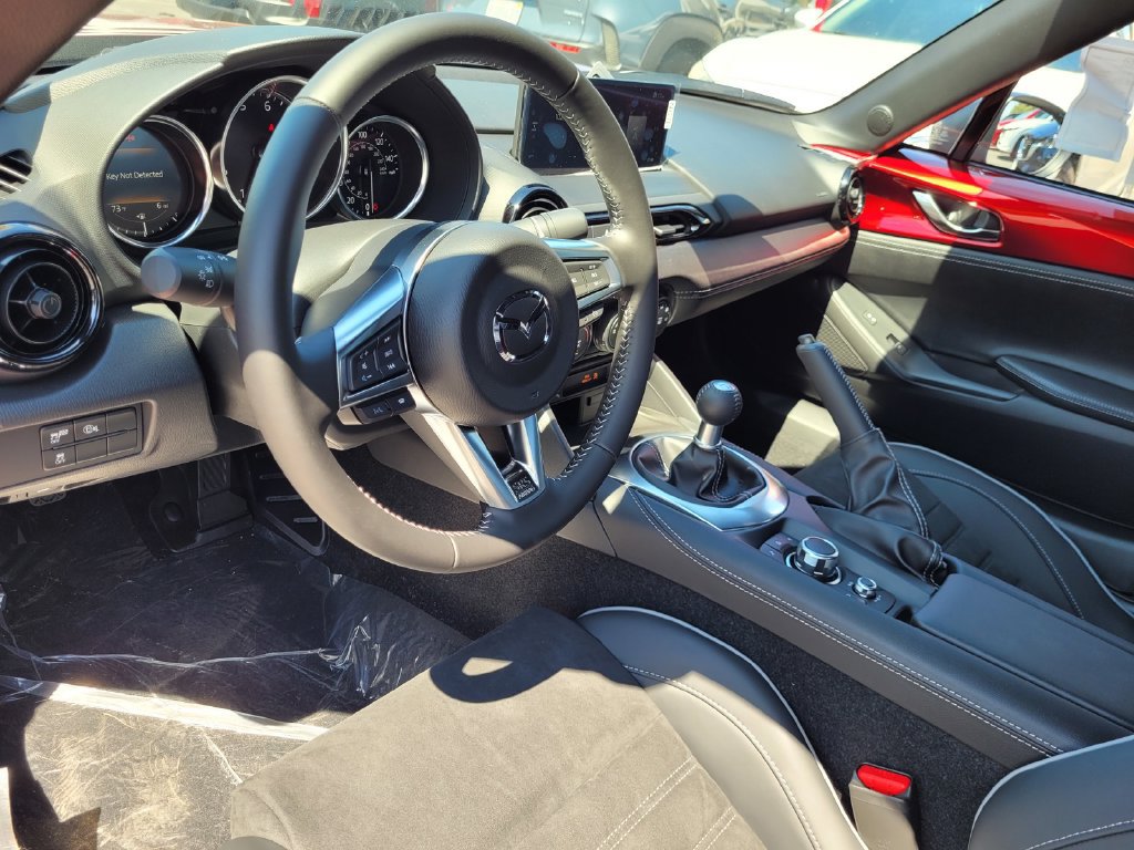 New 2025 MAZDA MX-5 Miata Club w/ Brembo/BBS Recaro Package RWD image 5