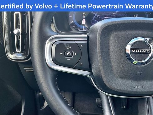 Certified 2025 Volvo XC40 B5 Plus image 25