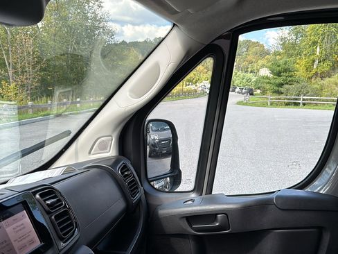 New 2025 RAM ProMaster 2500 image 15