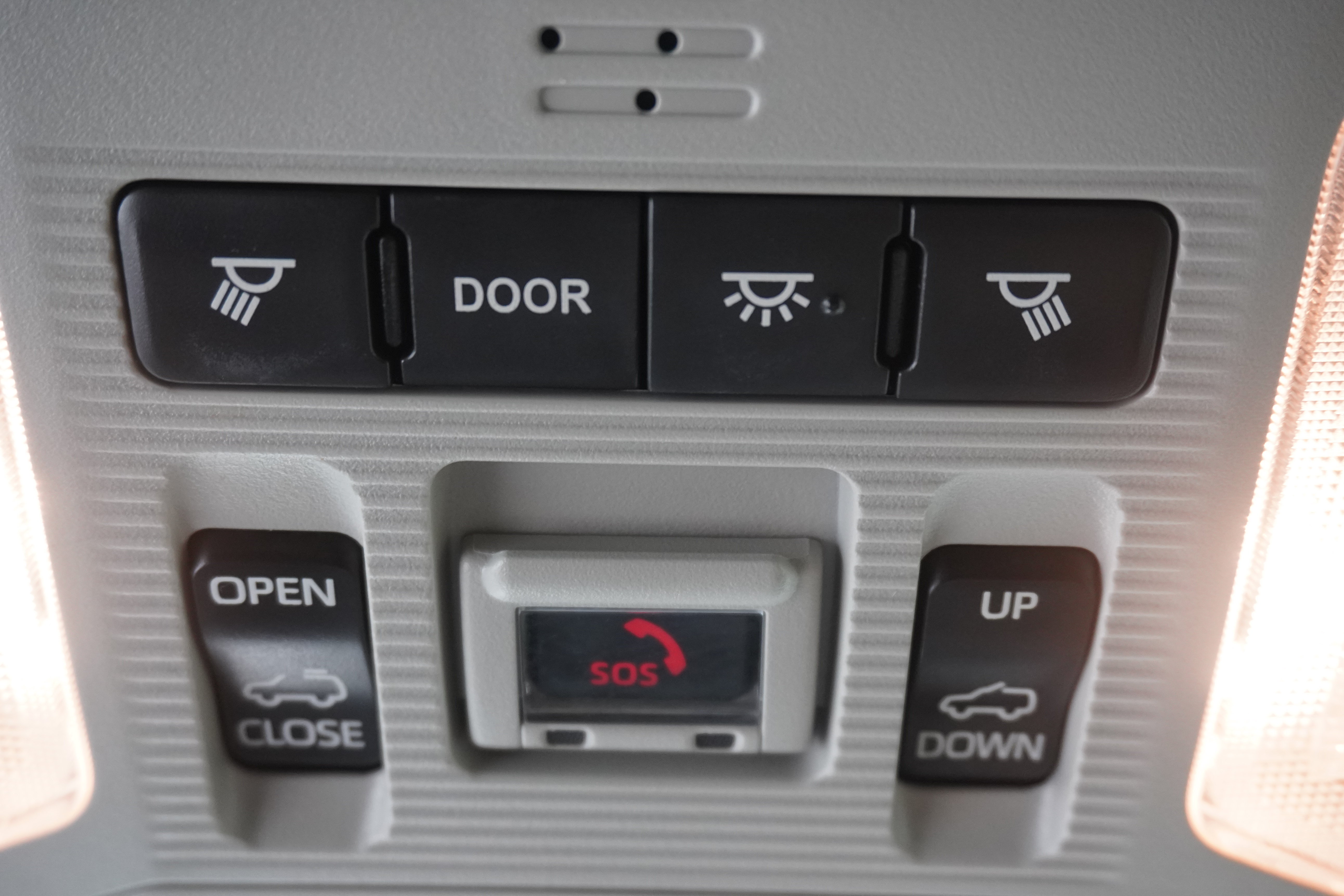 Used 2021 Toyota RAV4 XLE Premium FWD image 23