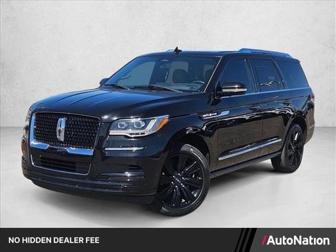 Used 2023 Lincoln Navigator Reserve AWD/4WD image 1