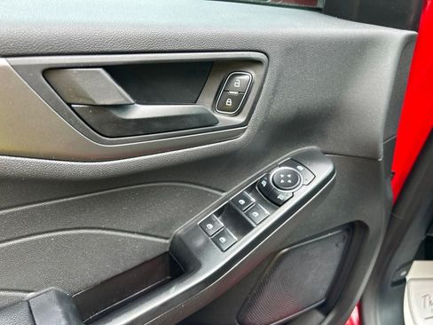 Used 2024 Ford Escape Active AWD/4WD image 10