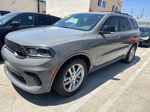 Used 2024 Dodge Durango GT RWD image 3