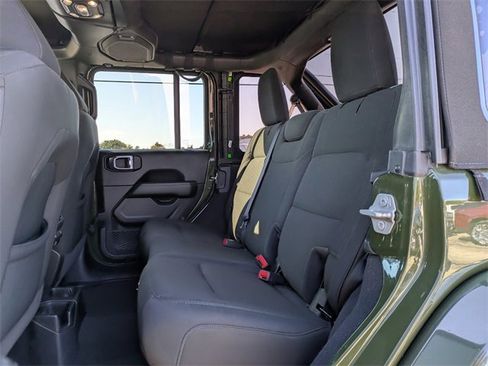 Certified 2021 Jeep Wrangler Unlimited Sahara image 14