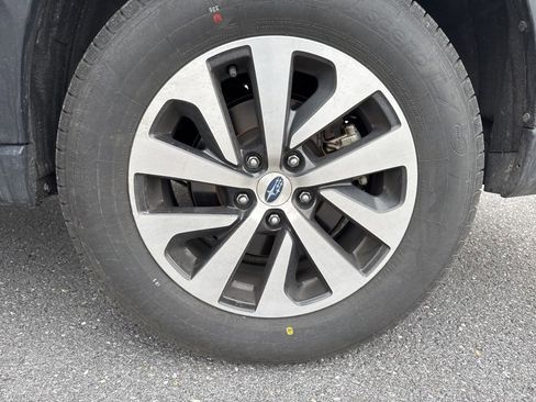 Certified 2024 Subaru Outback Premium image 5