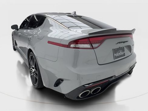 Used 2022 Kia Stinger GT1 RWD image 10