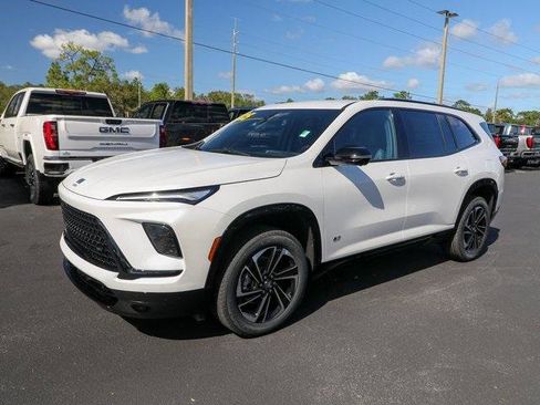 New 2025 Buick Enclave Sport Touring w/ Power Package image 4