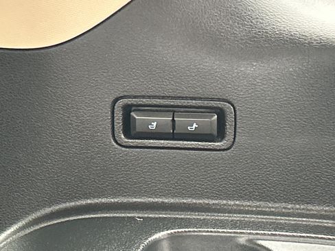 Used 2023 Ford Expedition Max XLT AWD/4WD image 31