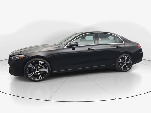 Used 2025 Mercedes-Benz C 300 Sedan image 5