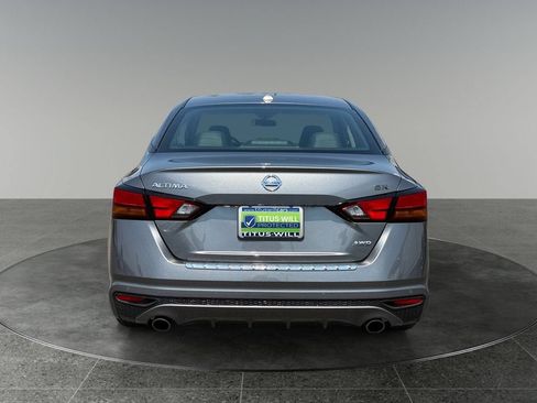 Used 2021 Nissan Altima 2.5 SR w/ SR Premium Package AWD/4WD image 8