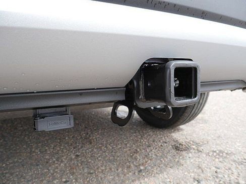 New 2025 Ford Escape SE w/ PHEV Premium Package FWD image 33