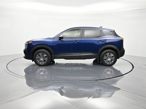 Certified 2025 Nissan Kicks S image 9