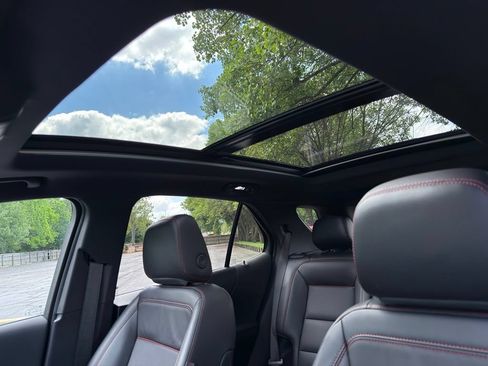 Used 2024 Chevrolet Equinox RS w/ RS Leather Package AWD/4WD image 24
