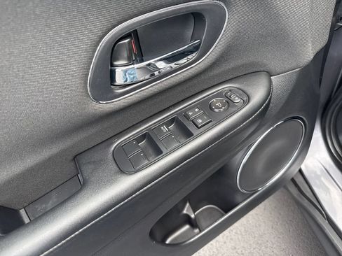 Used 2021 Honda HR-V EX image 10