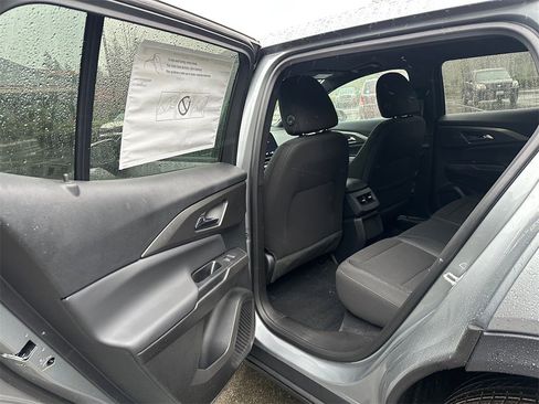 New 2026 Chevrolet Equinox EV LT image 16