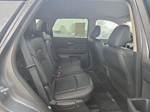 Certified 2025 Nissan Pathfinder SL image 14