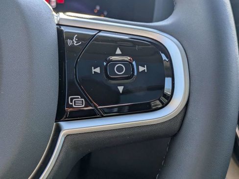 Used 2026 Volvo XC60 B5 Core image 28