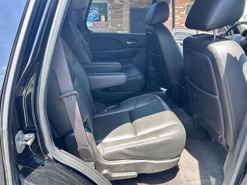 Used 2013 GMC Yukon Denali AWD/4WD image 12