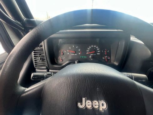 Used 2005 Jeep Wrangler Rubicon image 14