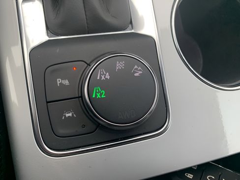 Used 2024 Chevrolet Blazer LT w/ Convenience Package image 13