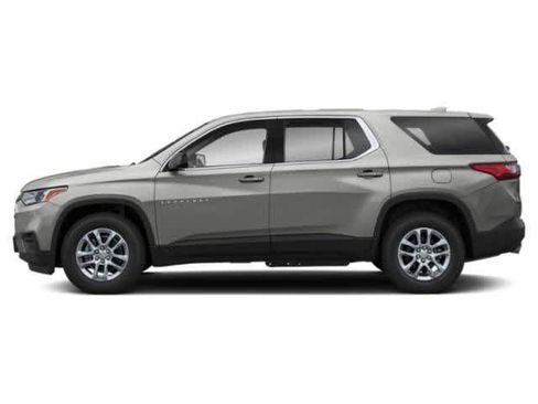 Used 2018 Chevrolet Traverse LS FWD image 3