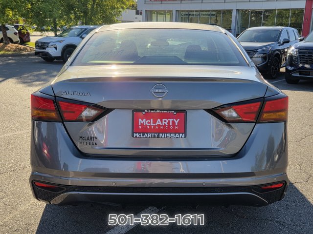 Used 2023 Nissan Altima 2.5 S FWD image 6