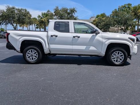 Used 2025 Toyota Tacoma SR w/ SR Upgrade Package RWD image 2