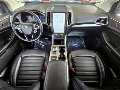 Used 2024 Ford Edge SEL image 9