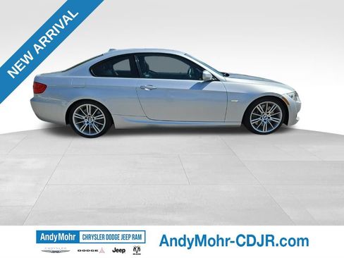 Used 2012 BMW 335i Coupe RWD image 4