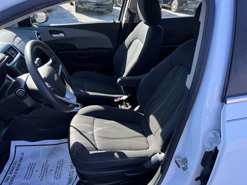 Used 2018 Chevrolet Sonic LT image 14