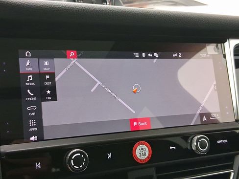 Used 2026 Porsche Macan image 25