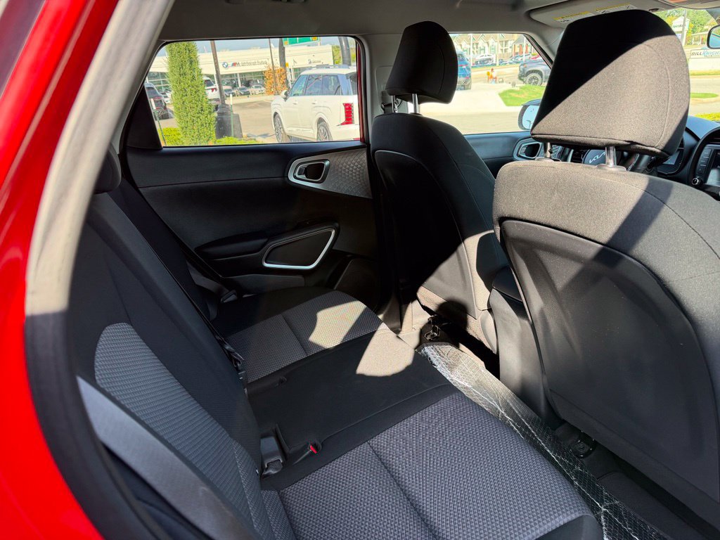Used 2022 Kia Soul LX w/ Technology Package FWD image 9
