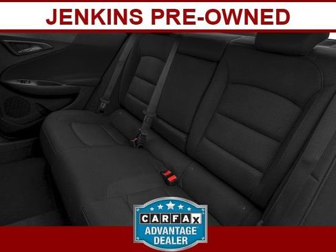 Used 2016 Chevrolet Malibu LT image 16