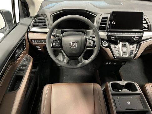 New 2026 Honda Odyssey Touring image 27