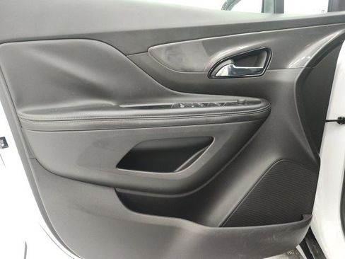 Used 2020 Buick Encore Preferred image 11