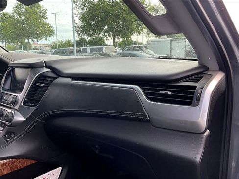 Used 2018 Chevrolet Tahoe Premier image 16