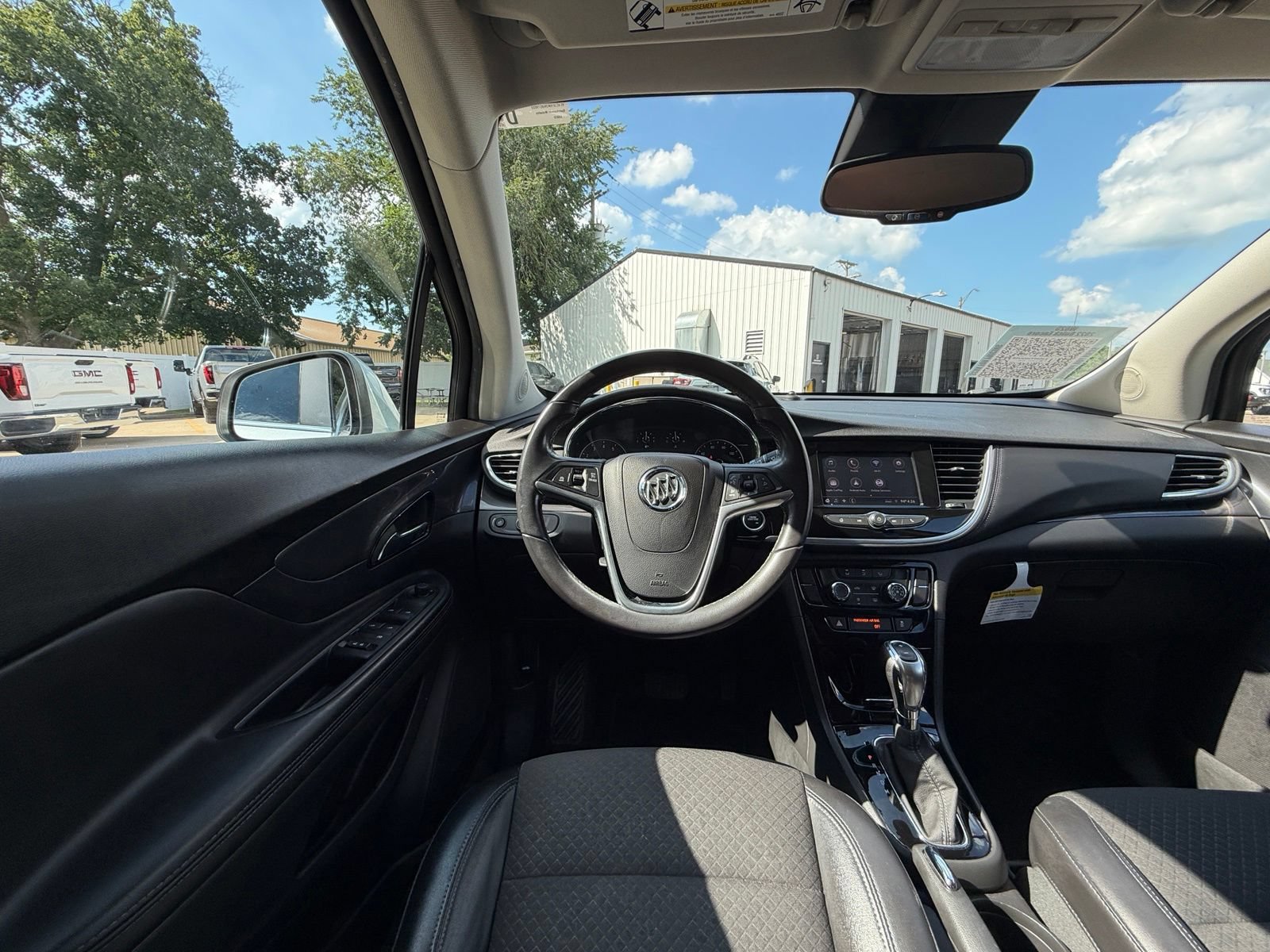 Used 2022 Buick Encore Preferred w/ Safety Package AWD/4WD image 2