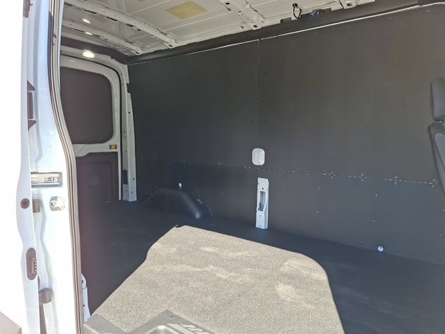 New 2027 Ford Transit 250 148 Medium Roof w/ Load Area Protection Package RWD image 32