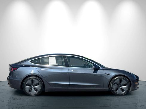 Used 2020 Tesla Model 3 Long Range AWD/4WD image 3