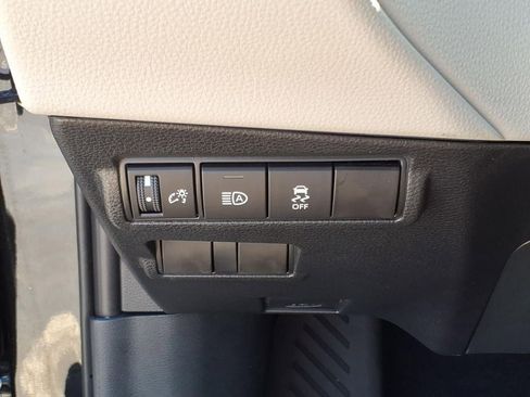 New 2026 Toyota Corolla Cross L FWD image 13