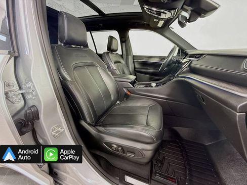 Used 2022 Jeep Grand Cherokee Overland AWD/4WD image 30