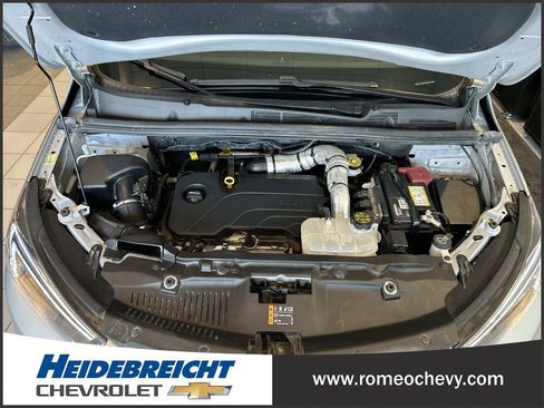 Certified 2022 Buick Encore Preferred w/ Safety Package image 9